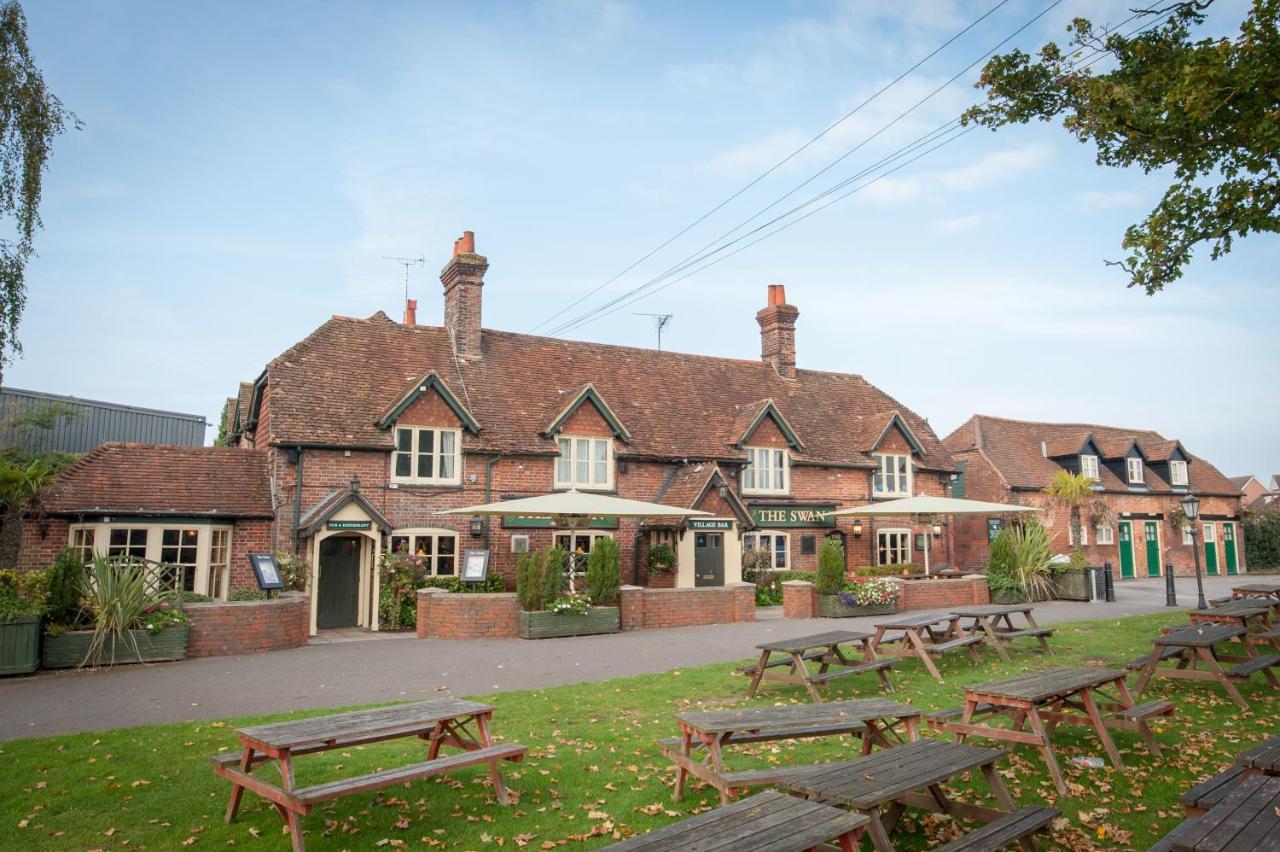 Swan, Thatcham By Marston'S Inns Exterior foto