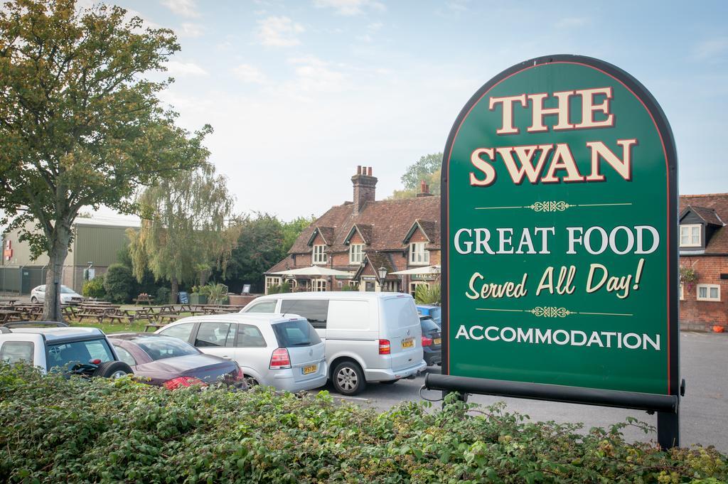 Swan, Thatcham By Marston'S Inns Exterior foto