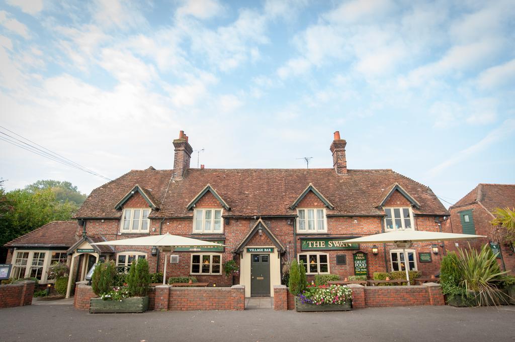 Swan, Thatcham By Marston'S Inns Exterior foto